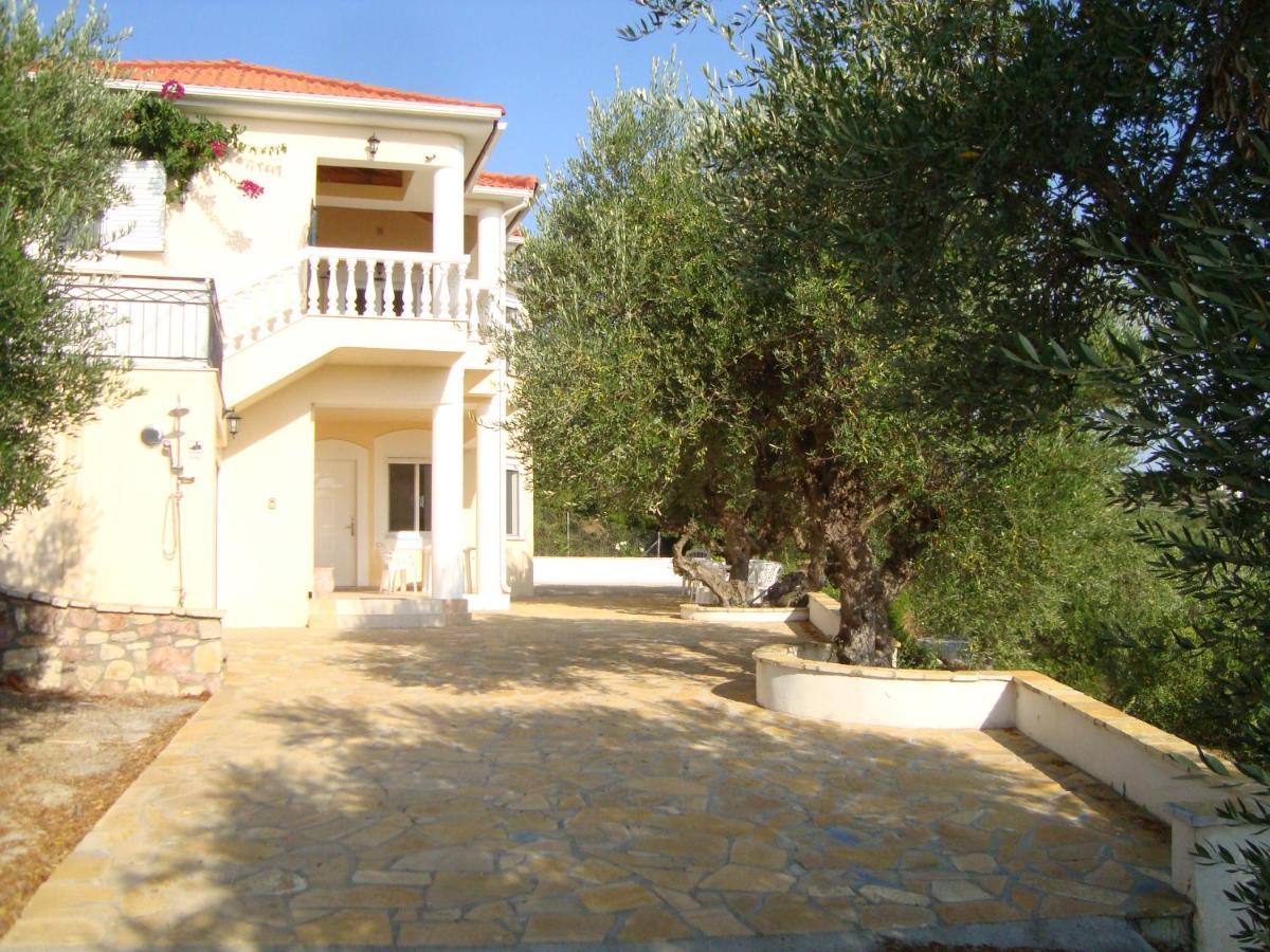 Villa Carisma Livadhakia Luaran gambar