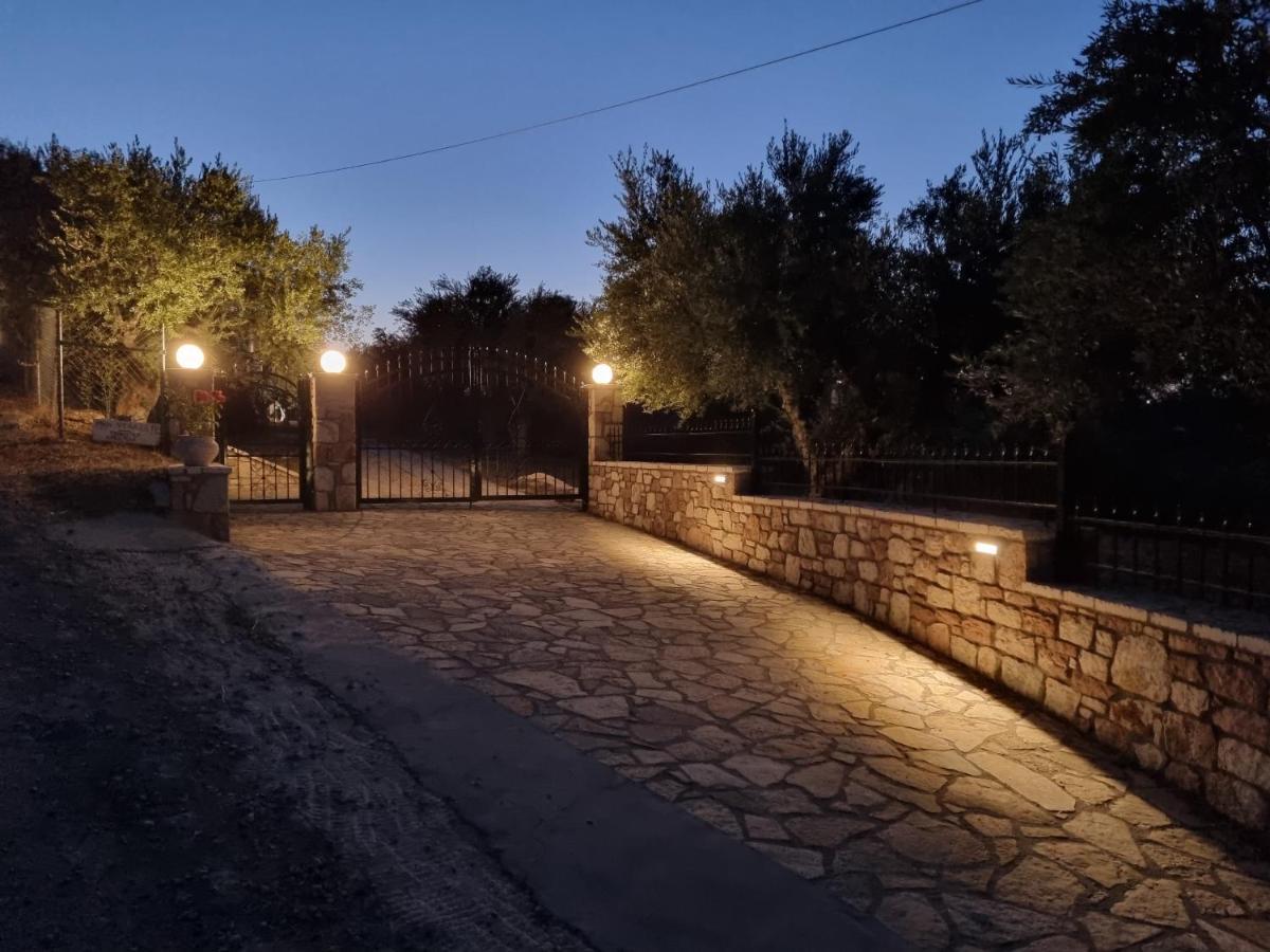 Villa Carisma Livadhakia Luaran gambar